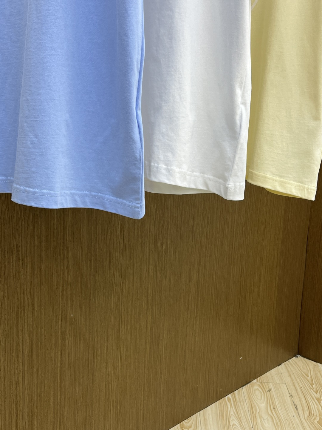 早春 Mon 🔥🔥春夏新款简约字母印花短袖 双纱纯棉面料 多元化搭配 是眼下时尚前沿的创新趋势 复古与现