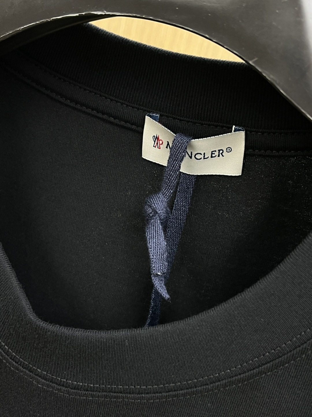 早春 Mon 🔥🔥春夏新款简约字母印花短袖 双纱纯棉面料 多元化搭配 是眼下时尚前沿的创新趋势 复古与现