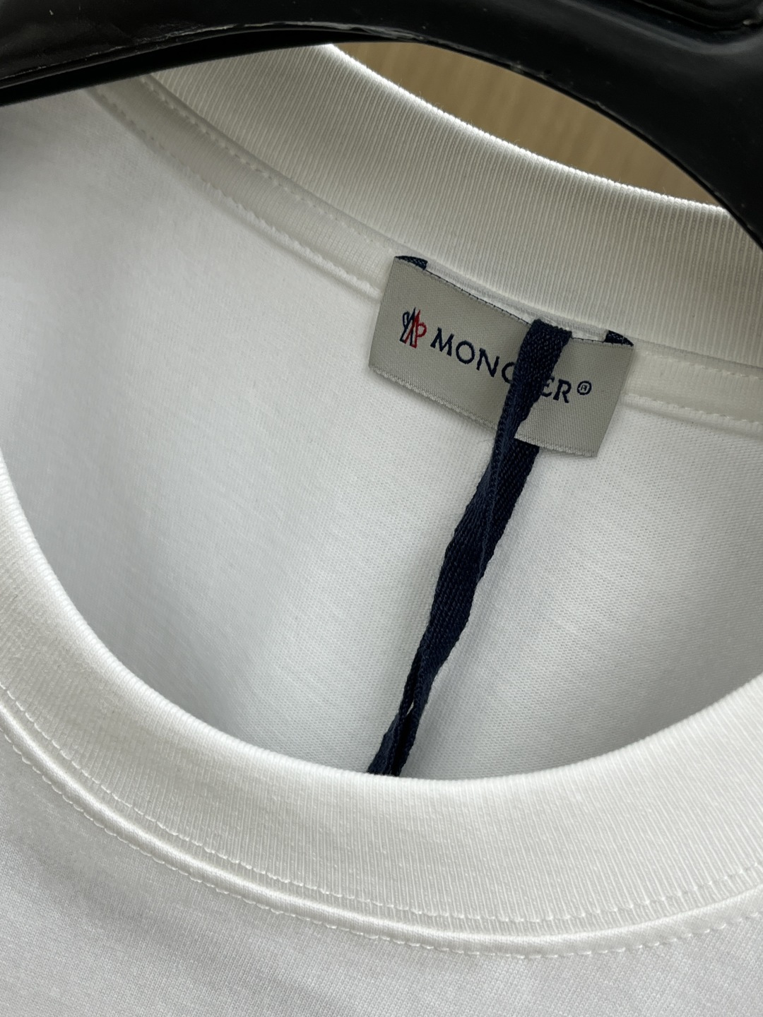 早春 Mon 🔥🔥春夏新款简约字母印花短袖 双纱纯棉面料 多元化搭配 是眼下时尚前沿的创新趋势 复古与现