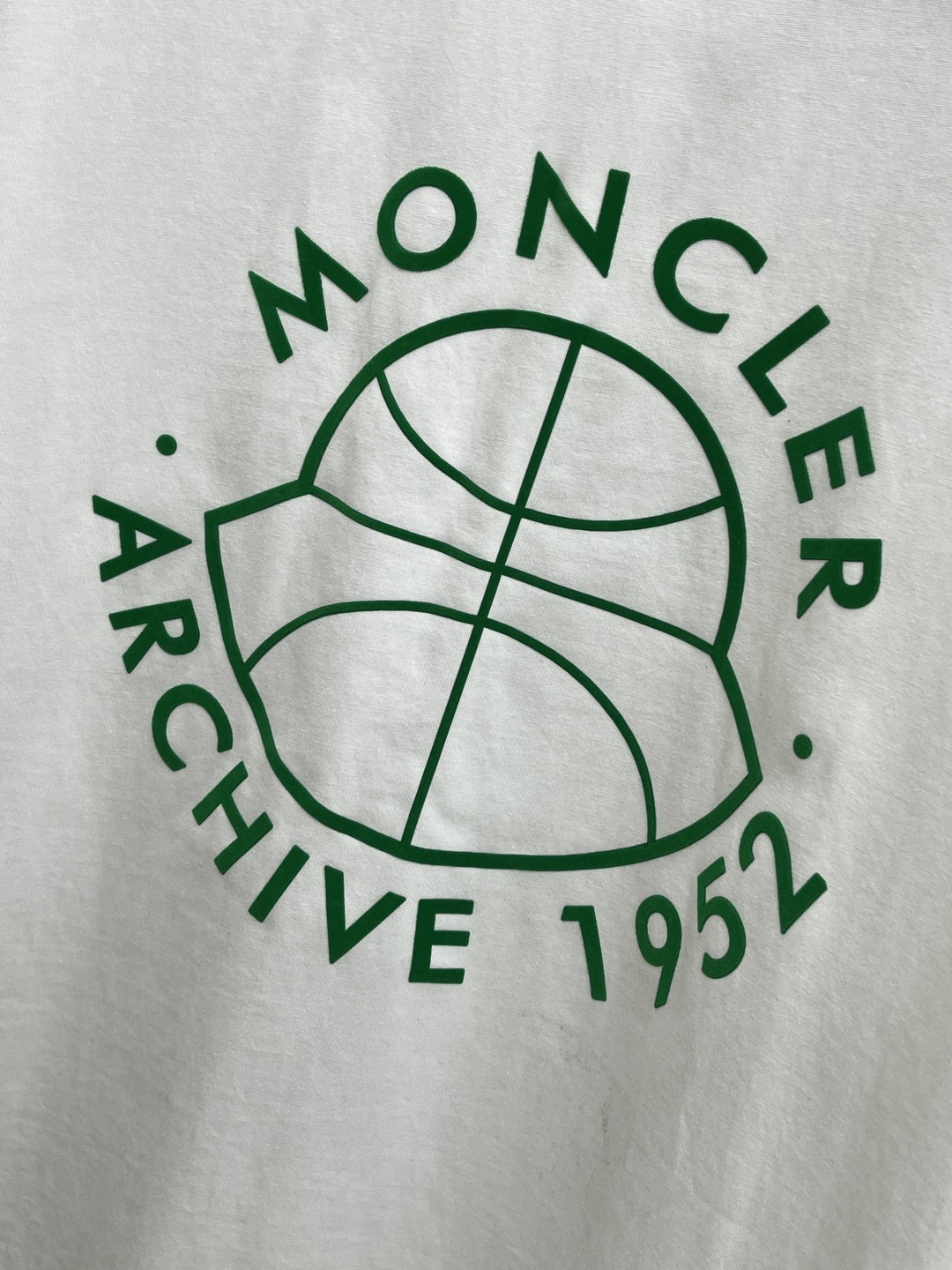 早春 Mon 🔥🔥春夏新款简约字母印花短袖 双纱纯棉面料 多元化搭配 是眼下时尚前沿的创新趋势 复古与现