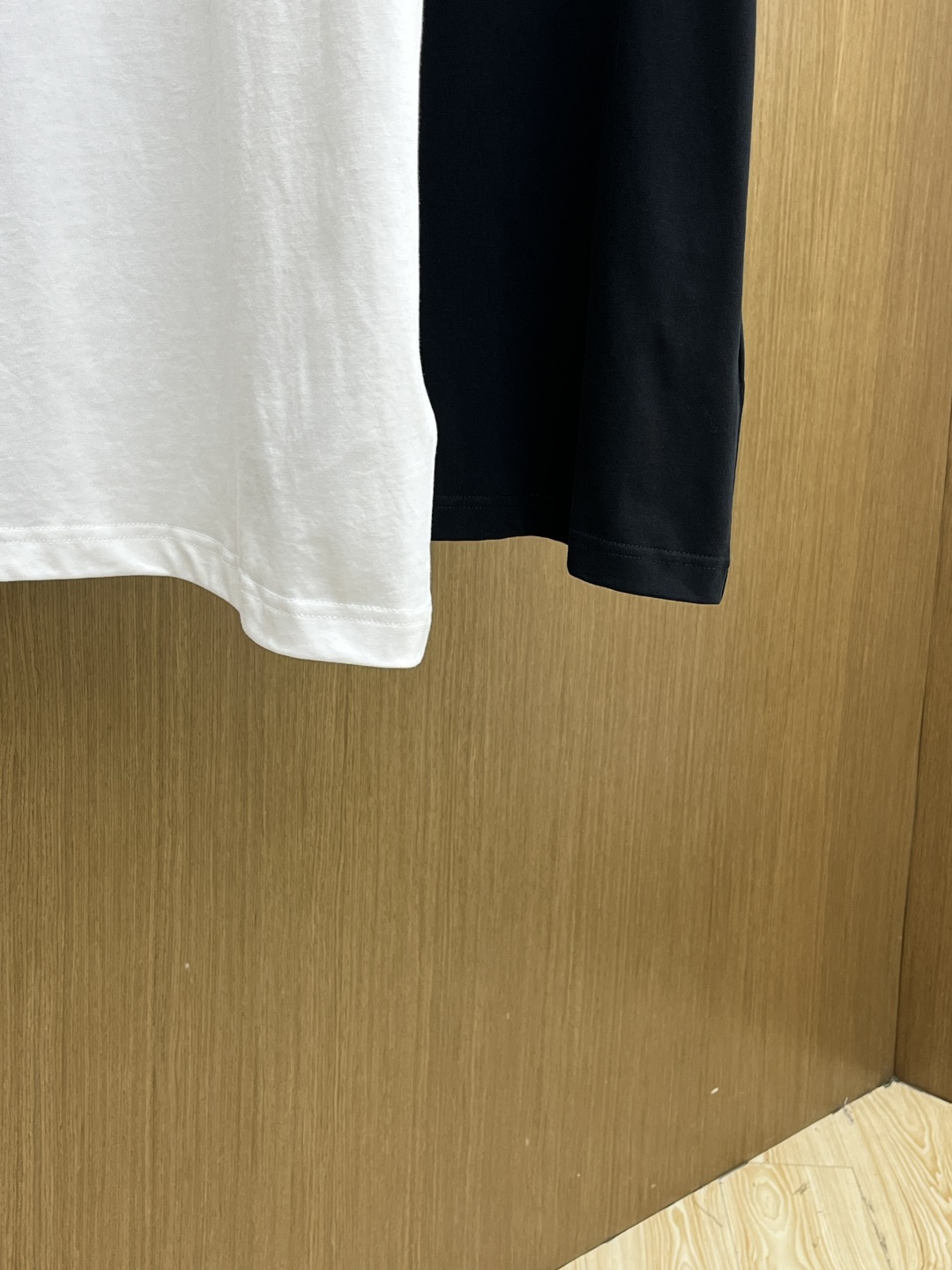 早春 Mon 🔥🔥春夏新款简约字母印花短袖 双纱纯棉面料 多元化搭配 是眼下时尚前沿的创新趋势 复古与现