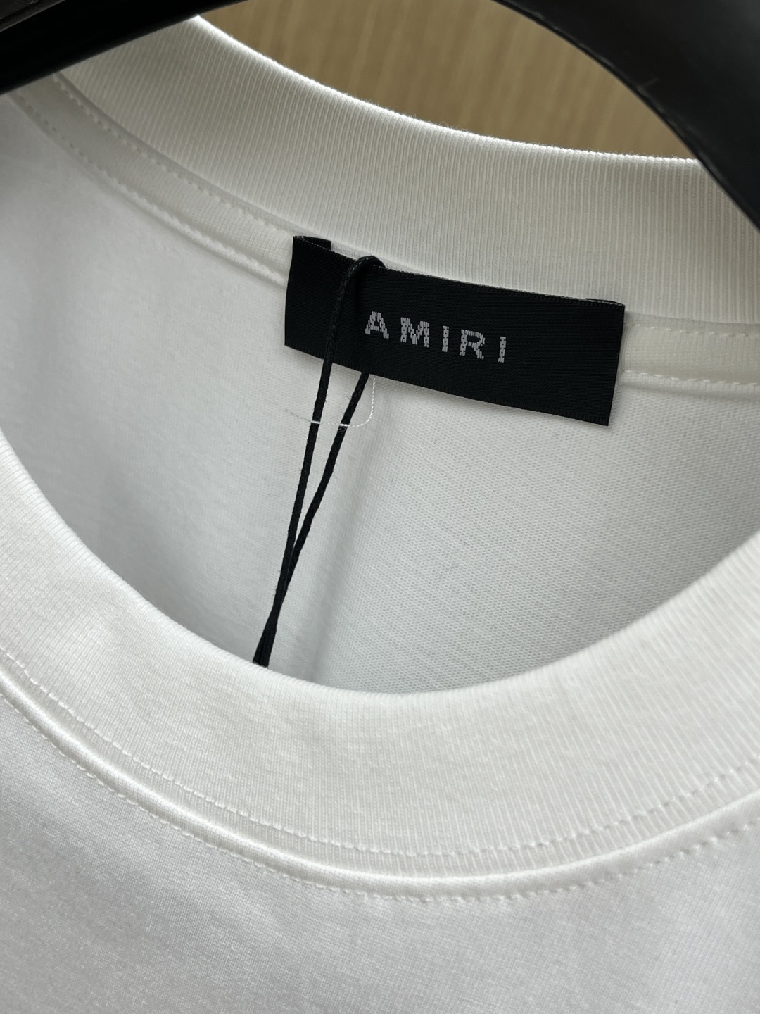 早春 AMIRI 🔥🔥春夏新款简约字母印花短袖 双纱纯棉面料 多元化搭配 是眼下时尚前沿的创新趋势 复古