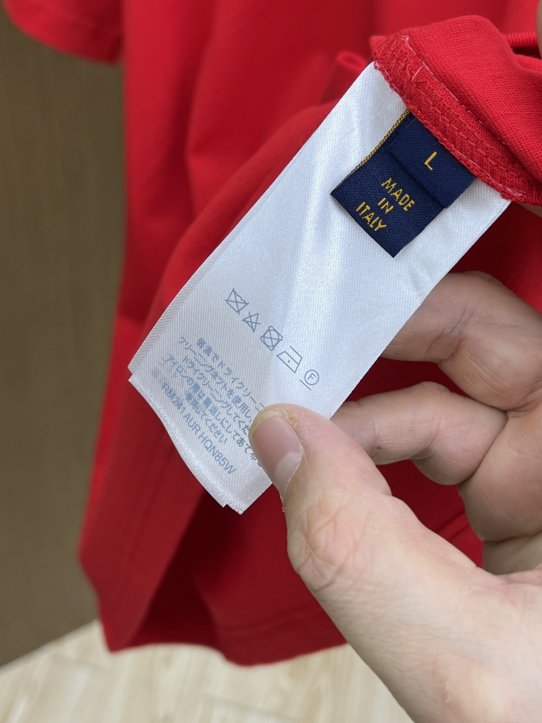 早春 LV 🔥🔥春夏新款简约字母印花短袖 双纱纯棉面料 多元化搭配 是眼下时尚前沿的创新趋势 复古与现代