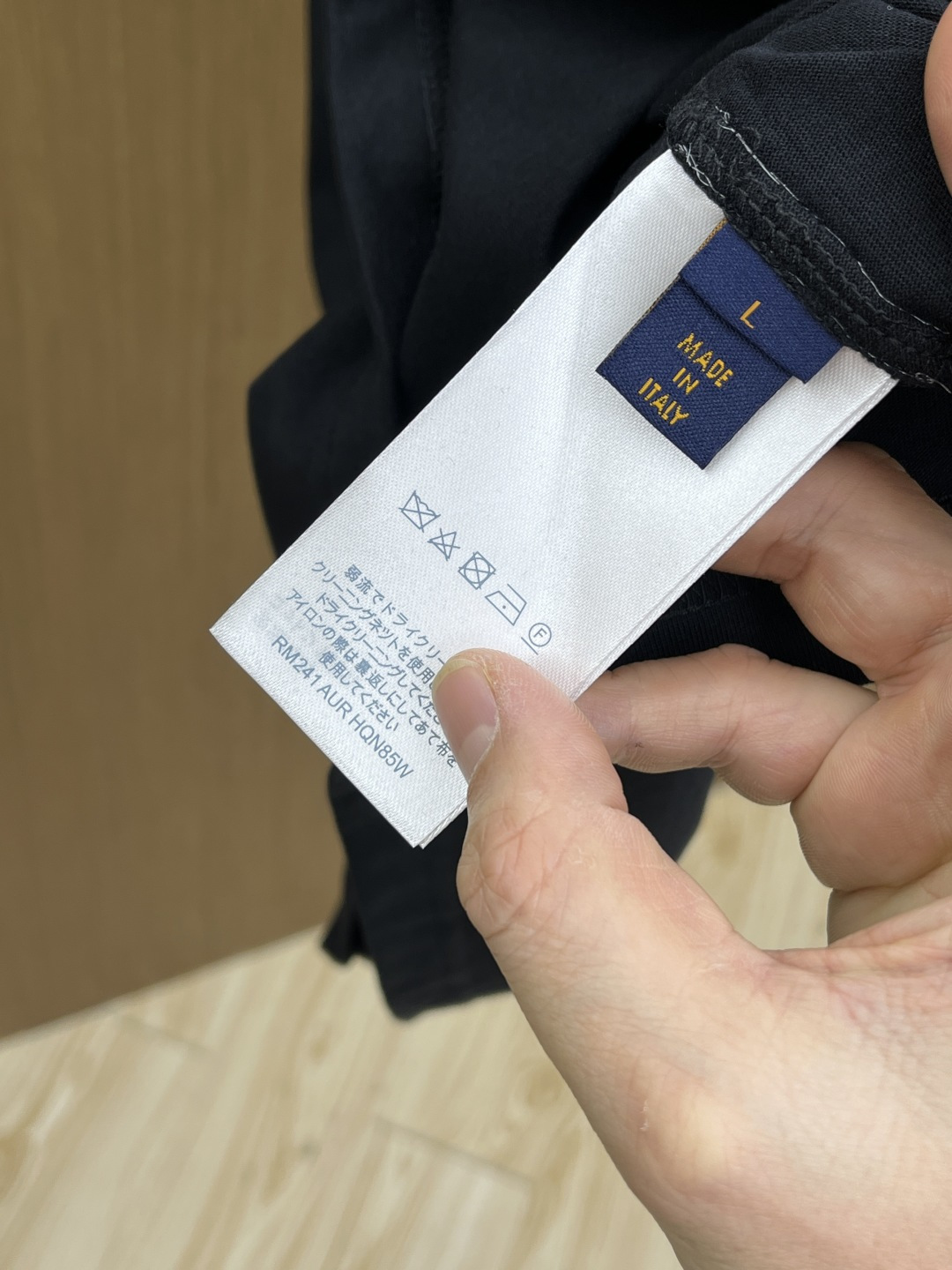 早春 LV 🔥🔥春夏新款简约字母印花短袖 双纱纯棉面料 多元化搭配 是眼下时尚前沿的创新趋势 复古与现代