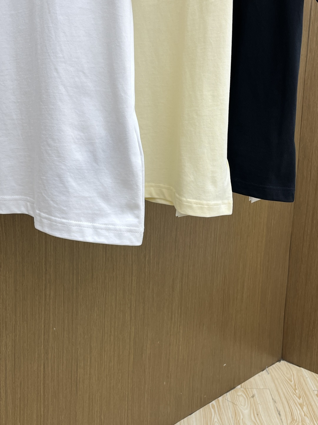 早春 Mon 🔥🔥春夏新款简约字母印花短袖 双纱纯棉面料 多元化搭配 是眼下时尚前沿的创新趋势 复古与现