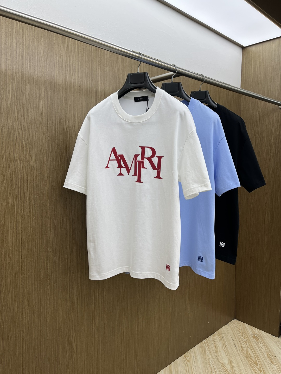 早春 AMIRI 🔥🔥春夏新款简约字母印花短袖 双纱纯棉面料 多元化搭配 是眼下时尚前沿的创新趋势 复古