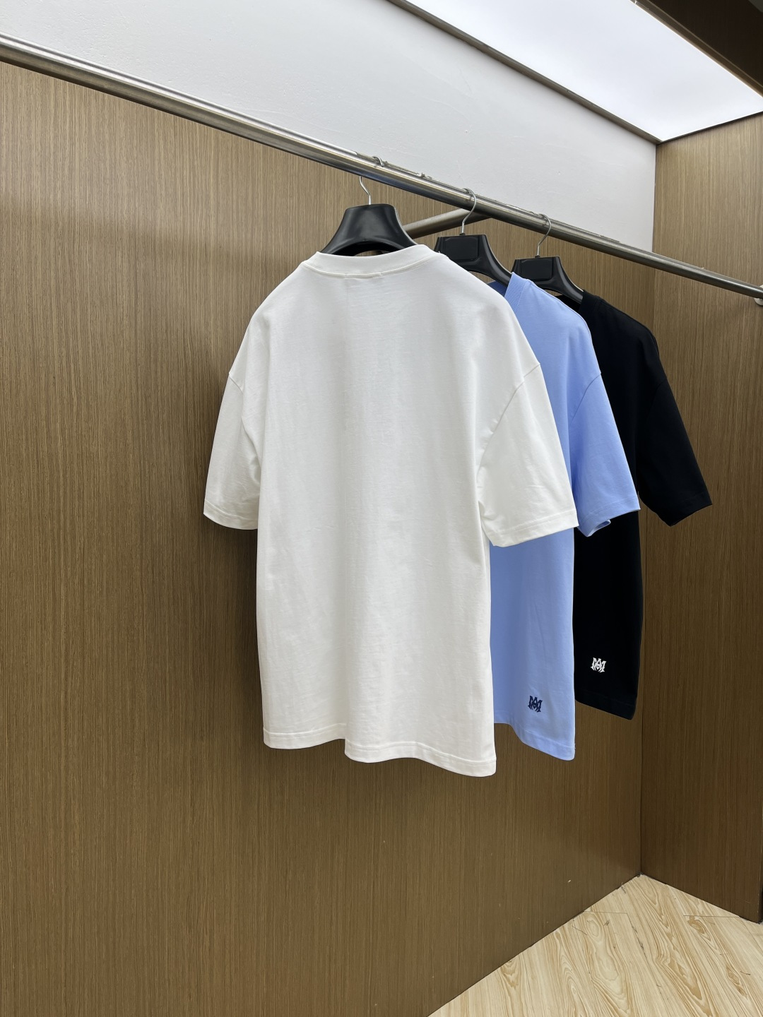 早春 AMIRI 🔥🔥春夏新款简约字母印花短袖 双纱纯棉面料 多元化搭配 是眼下时尚前沿的创新趋势 复古