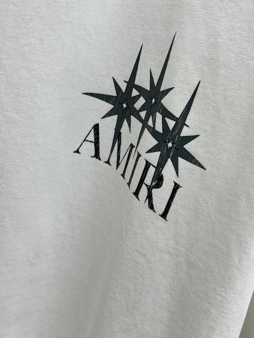 早春 AMIRI 🔥🔥春夏新款简约字母印花短袖 双纱纯棉面料 多元化搭配 是眼下时尚前沿的创新趋势 复古