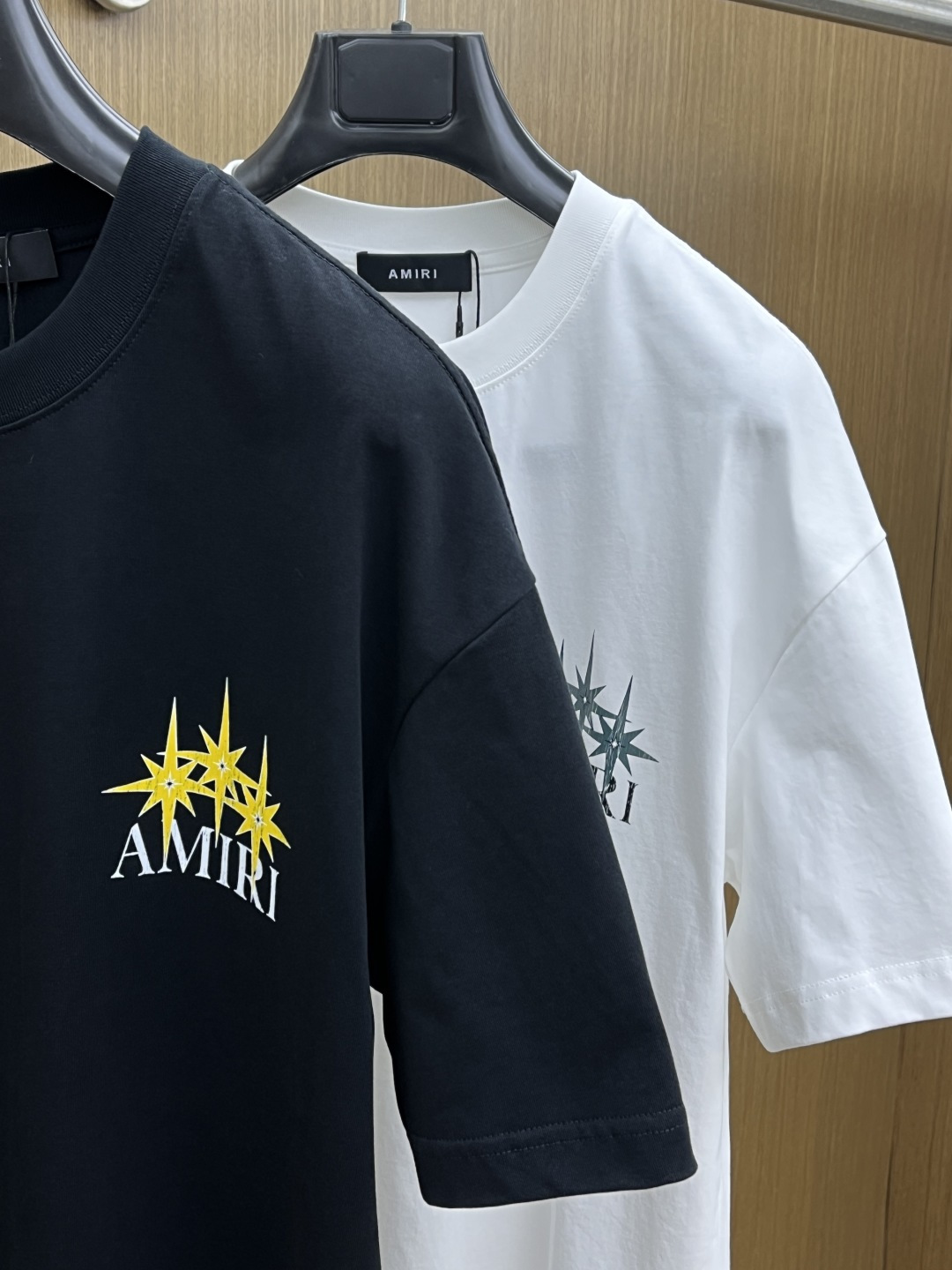 早春 AMIRI 🔥🔥春夏新款简约字母印花短袖 双纱纯棉面料 多元化搭配 是眼下时尚前沿的创新趋势 复古