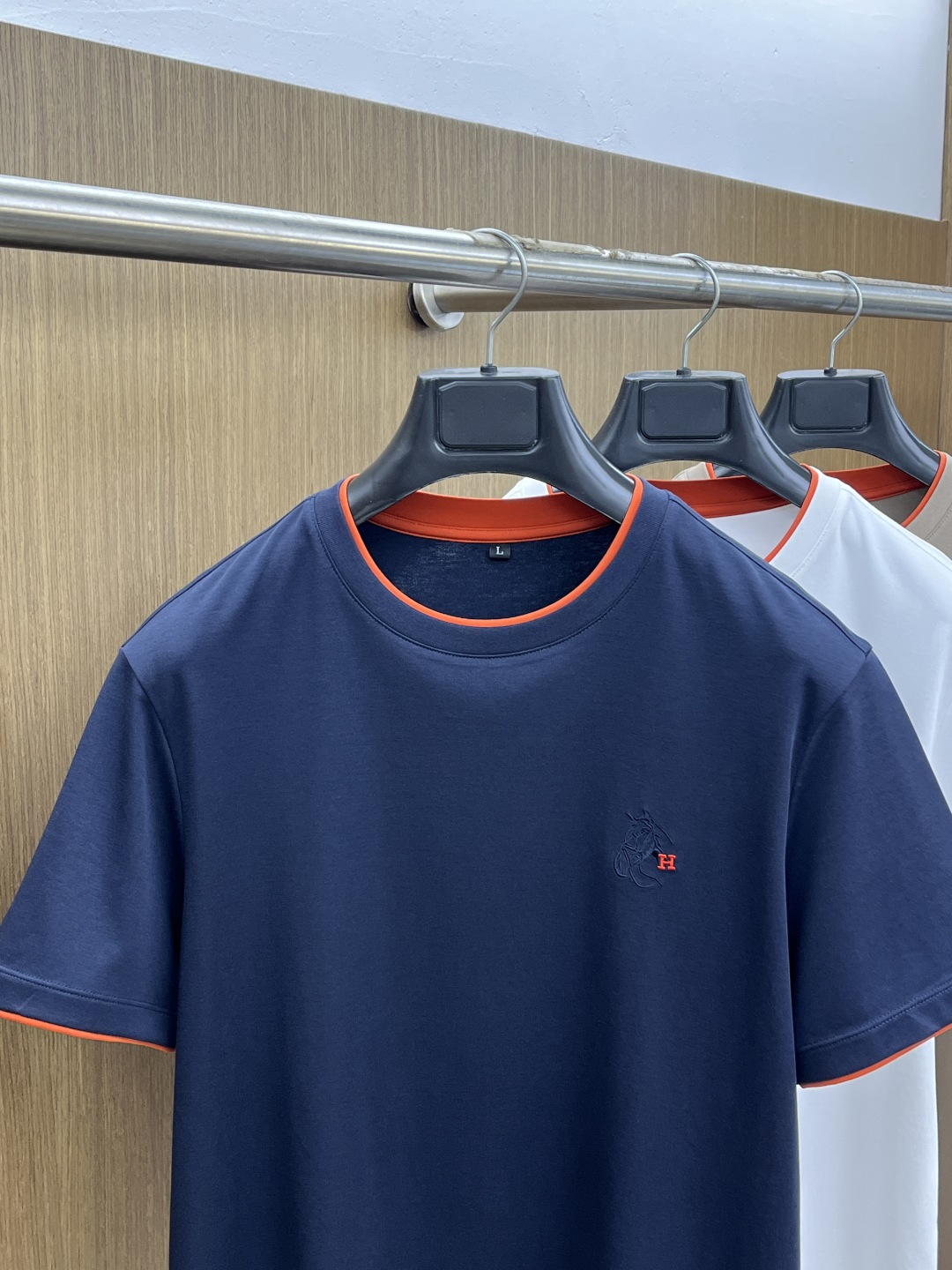 早春 Mon 🔥🔥春夏新款简约休闲短袖 精选新疆长绒棉 纱线环保染色定型 面料洗水上身软软舒适 多元化搭