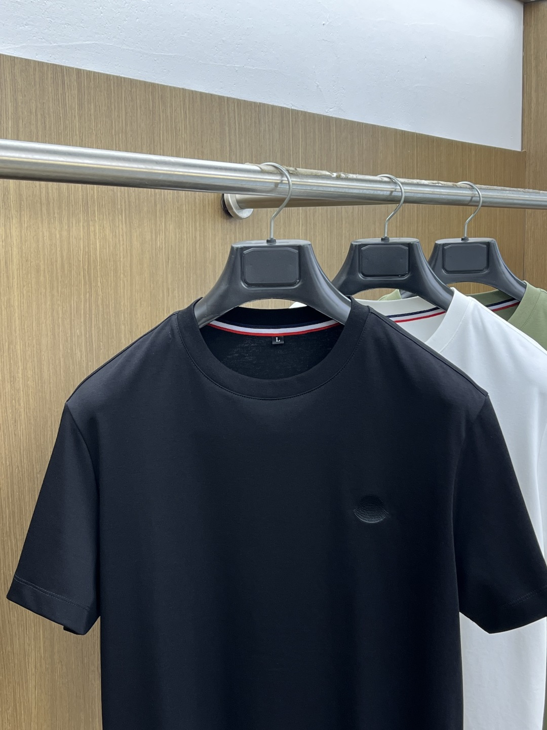 早春 Mon 🔥🔥春夏新款简约休闲短袖 精选新疆长绒棉 纱线环保染色定型 面料洗水上身软软舒适 多元化搭