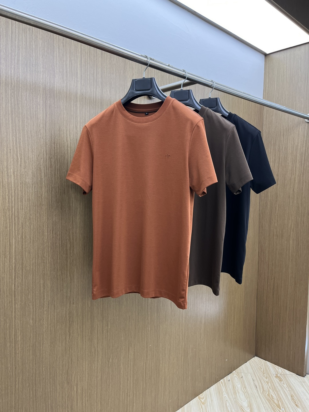 早春 Loro Piana 🔥🔥春夏新款简约休闲短袖 精选新疆长绒棉 纱线环保染色定型 面料洗水上身软软