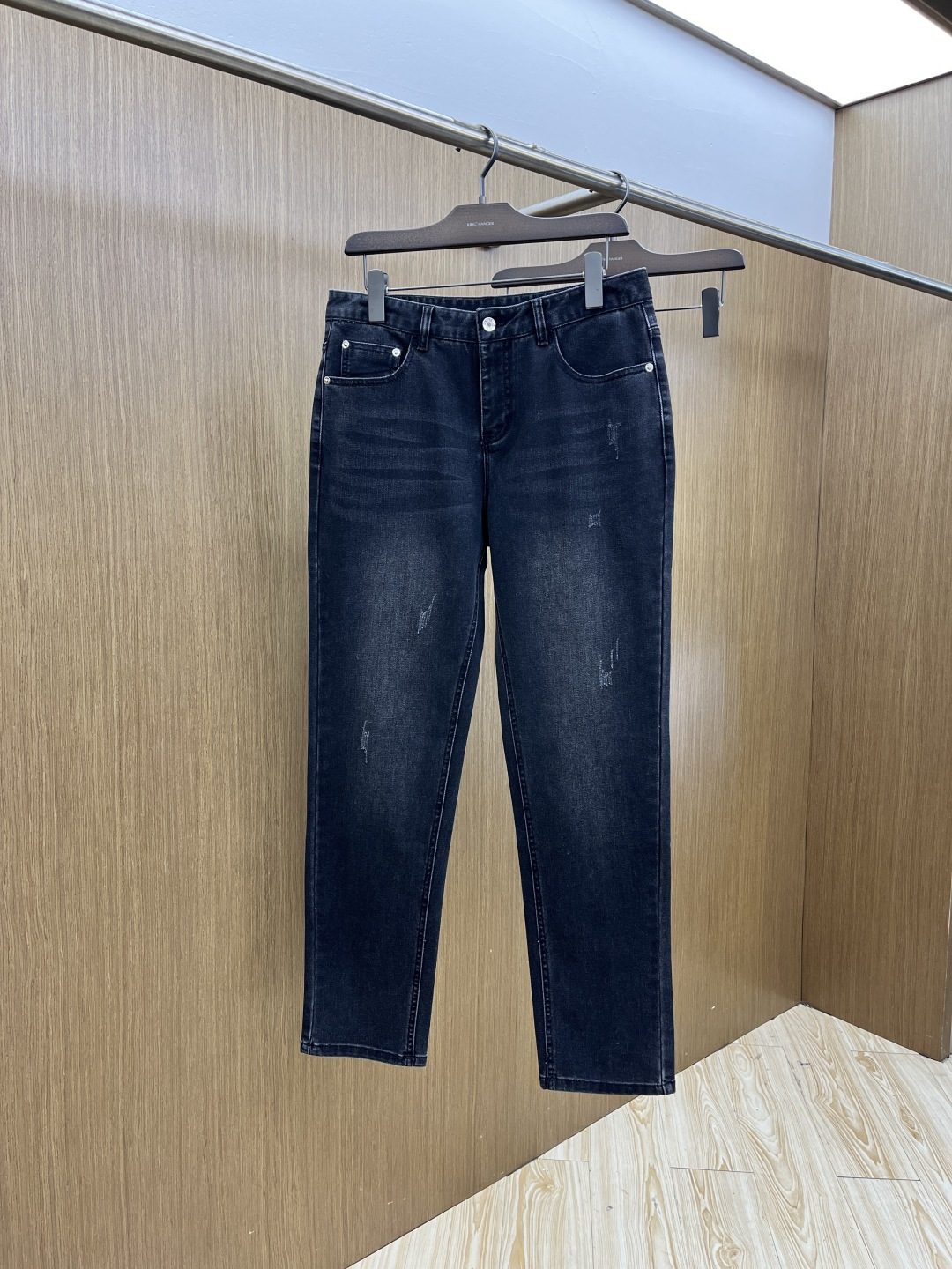 秋冬 DG 🔥🔥秋冬新品休闲牛仔裤 官网同步发售，裤身工艺设计，进口客供辅料、面料定制，代工厂出品免检！