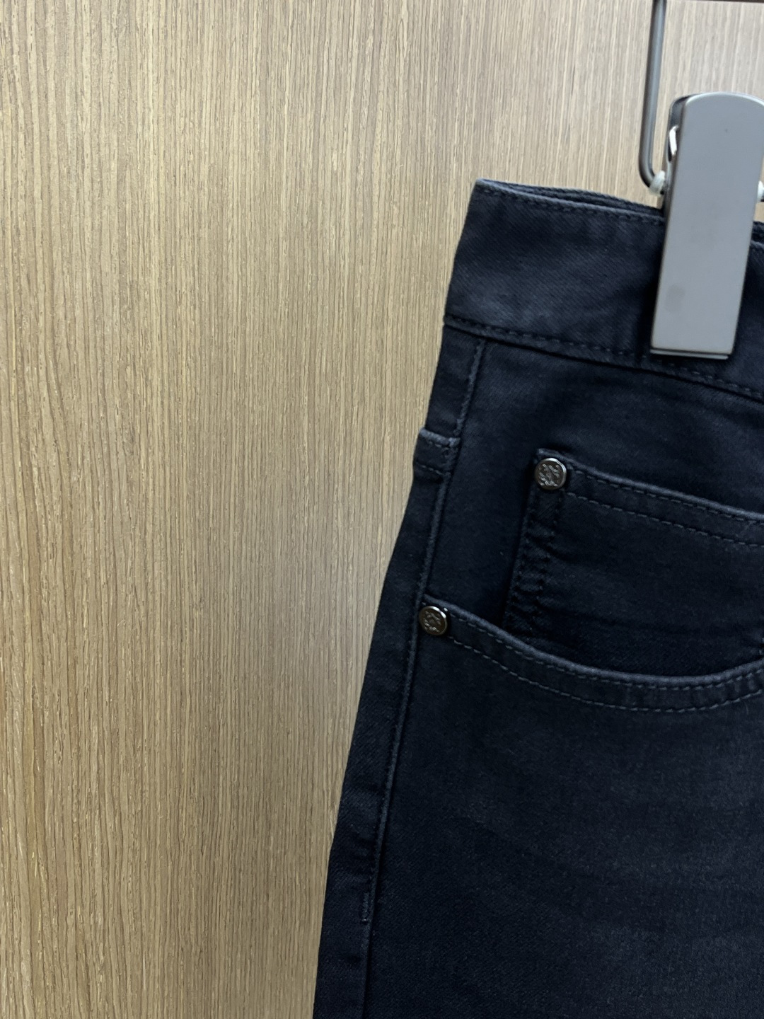 秋冬 Loe 🔥🔥秋冬新品休闲牛仔裤 官网同步发售，裤身工艺设计，进口客供辅料、面料定制，代工厂出品免检