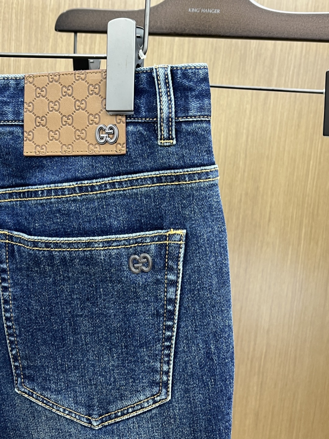 秋冬 Guc 🔥🔥秋冬新品休闲牛仔裤 官网同步发售，裤身工艺设计，进口客供辅料、面料定制，代工厂出品免检