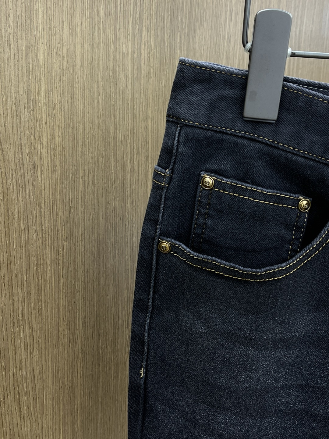 秋冬 Guc 🔥🔥秋冬新品休闲牛仔裤 官网同步发售，裤身工艺设计，进口客供辅料、面料定制，代工厂出品免检