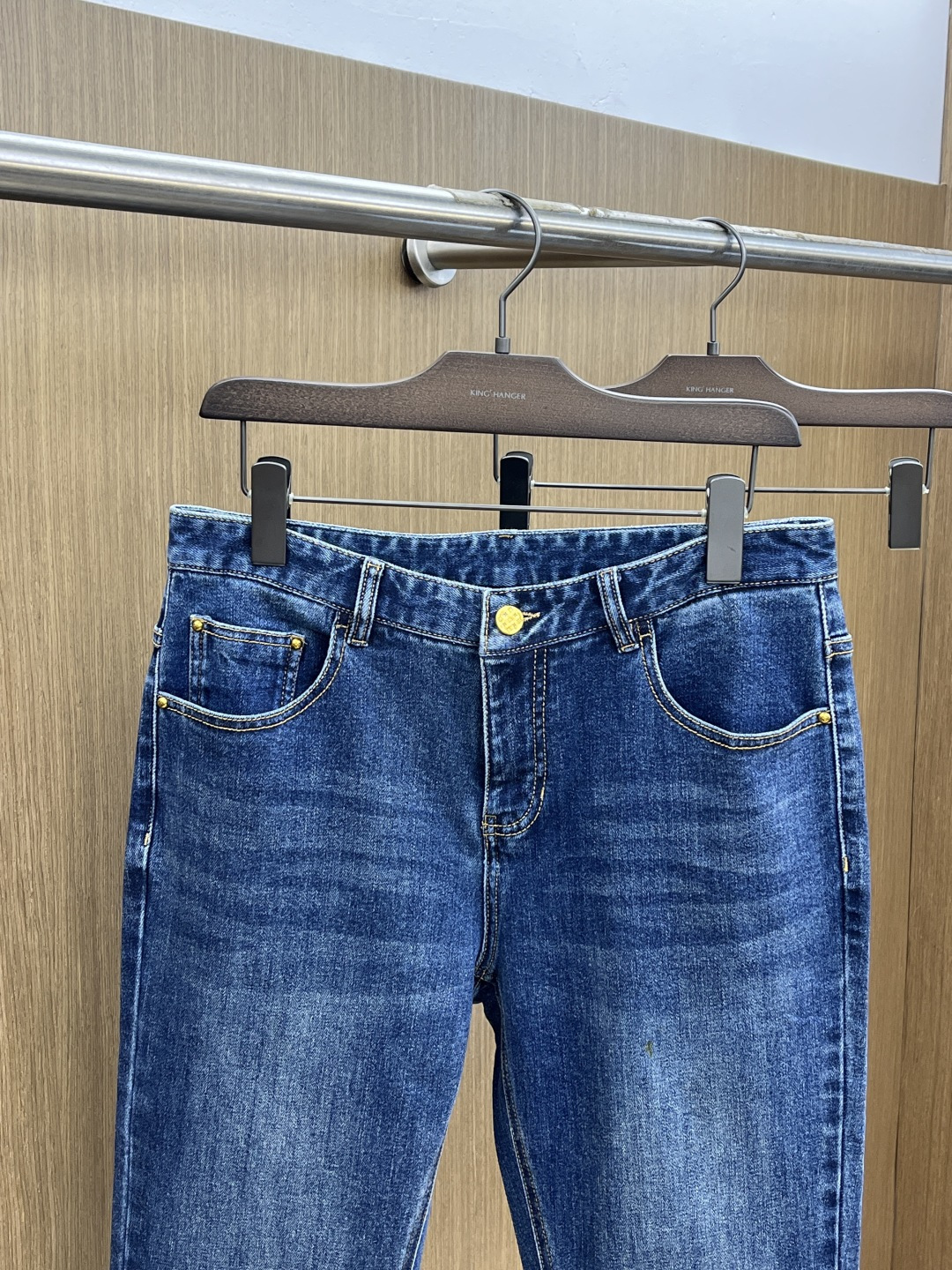 秋冬 LV 🔥🔥秋冬新品休闲牛仔裤 官网同步发售，裤身工艺设计，进口客供辅料、面料定制，代工厂出品免检！