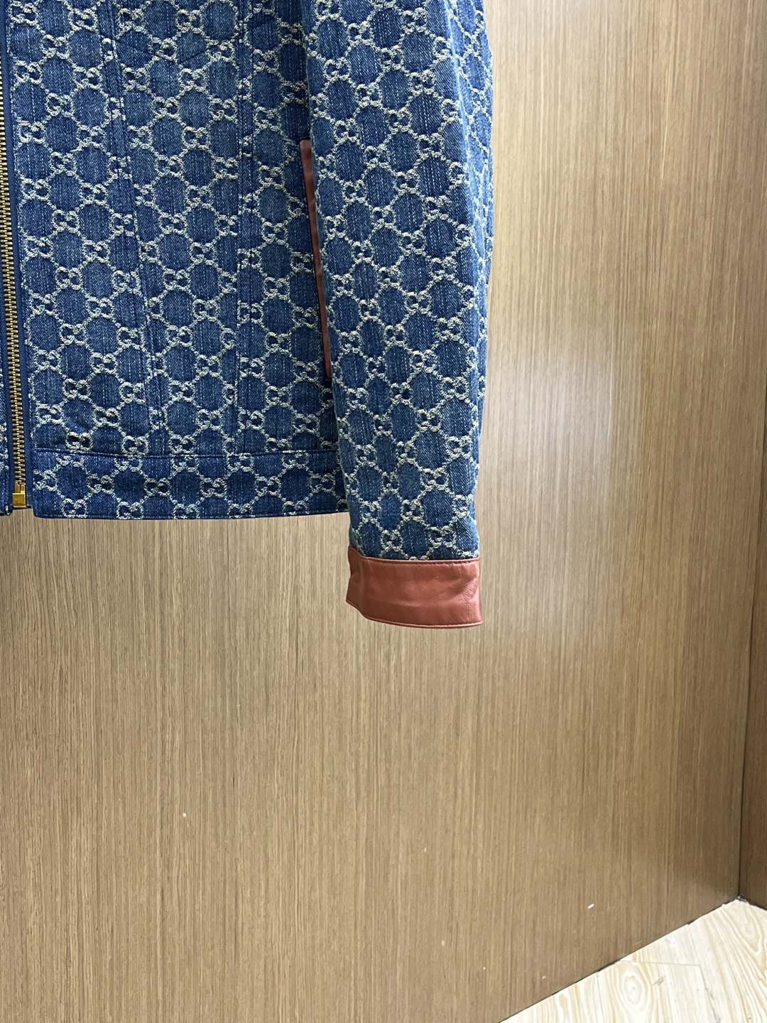 秋冬羽绒 Gucci/古驰牛仔拼皮羽绒服“灭世版本”直供各大平台，代购，微商。，暴力检测，广检90绒，欢