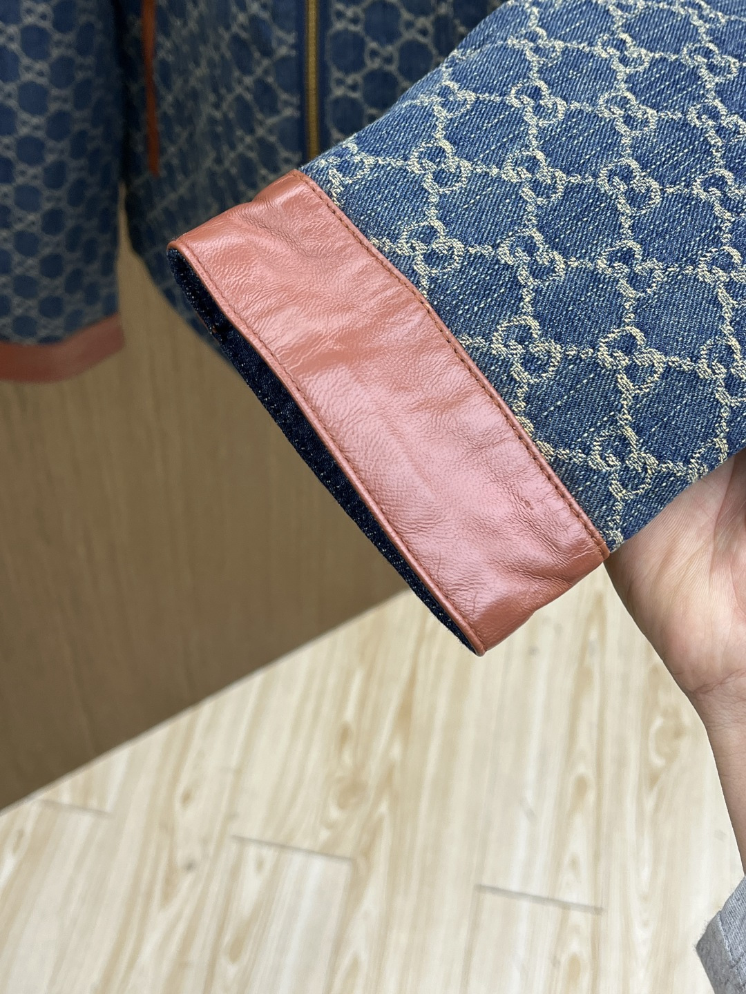 秋冬羽绒 Gucci/古驰牛仔拼皮羽绒服“灭世版本”直供各大平台，代购，微商。，暴力检测，广检90绒，欢