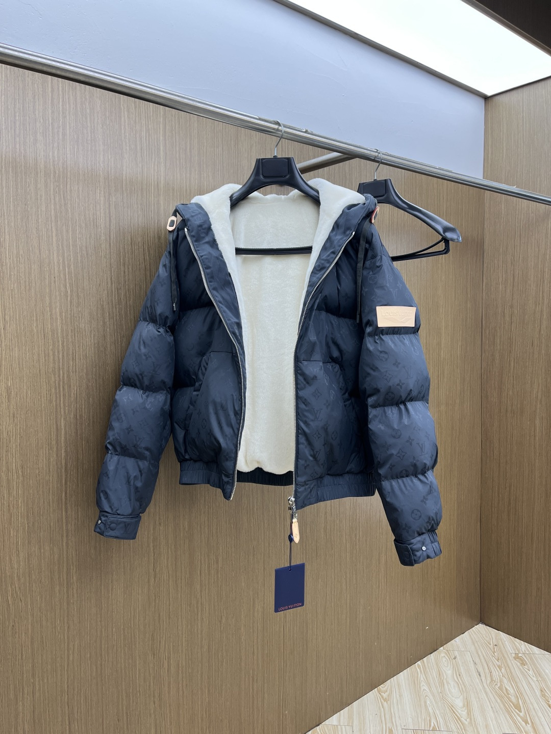 秋冬羽绒 LV 🔥🔥高端定制 25FW秋冬新款原单连帽羽绒服外套 官网同步售卖 ✨爆款 渠道货 高端定制