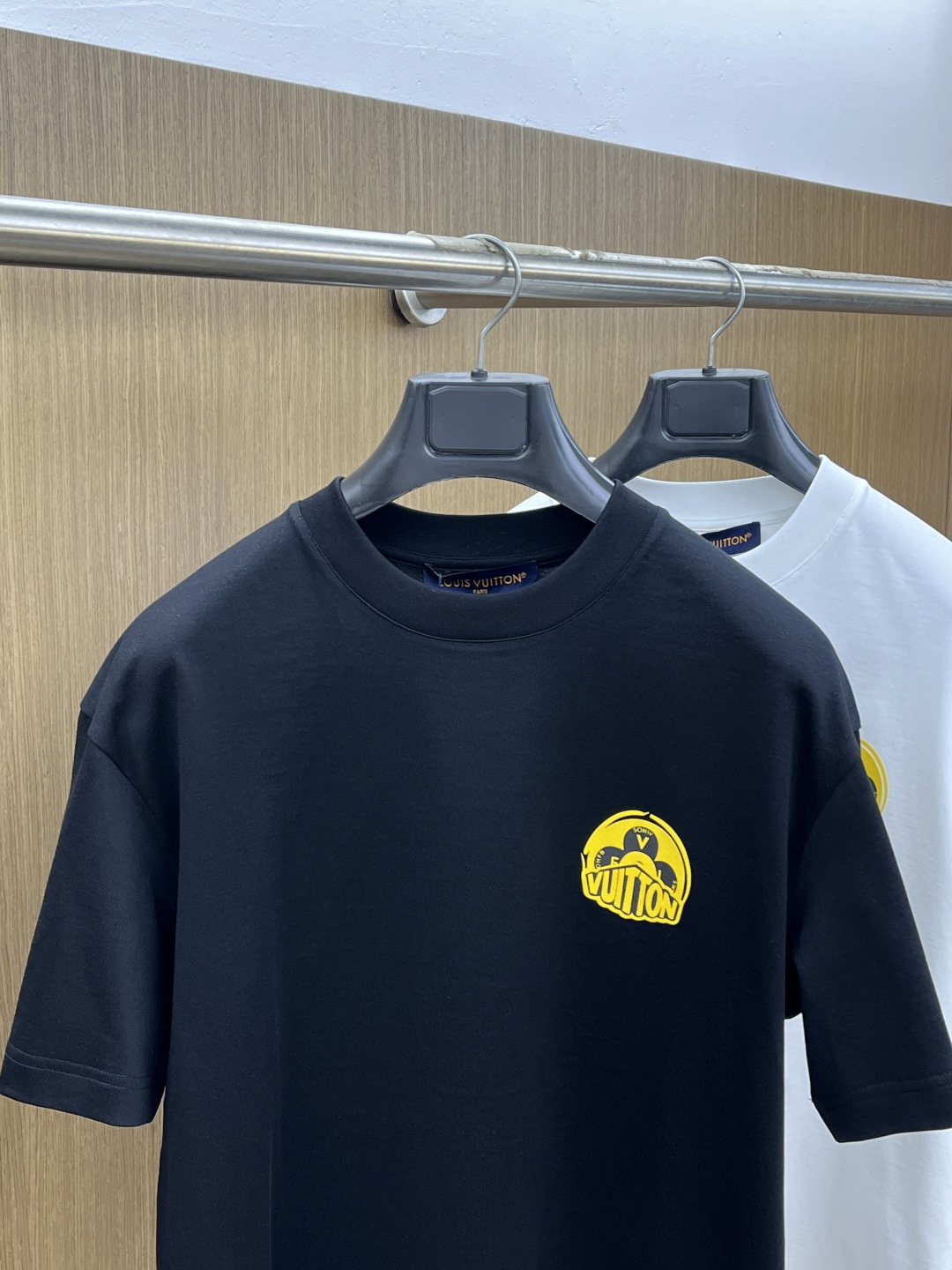 早春 LV 🔥🔥高级定制 2026春夏 · 高阶定制T恤】特别推荐系列 定制面料：秘鲁进口匹马棉 × 顶