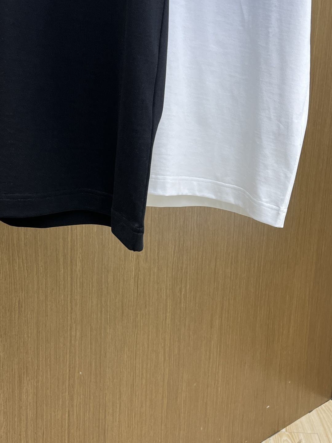 早春 LV 🔥🔥高级定制 2026春夏 · 高阶定制T恤】特别推荐系列 定制面料：秘鲁进口匹马棉 × 顶