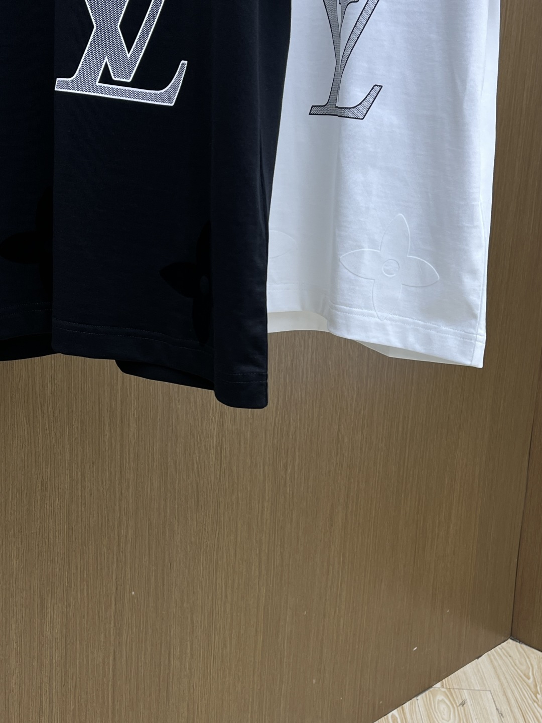 早春 LV 🔥🔥高级定制 2026春夏 · 高阶定制T恤】特别推荐系列 定制面料：秘鲁进口匹马棉 × 顶