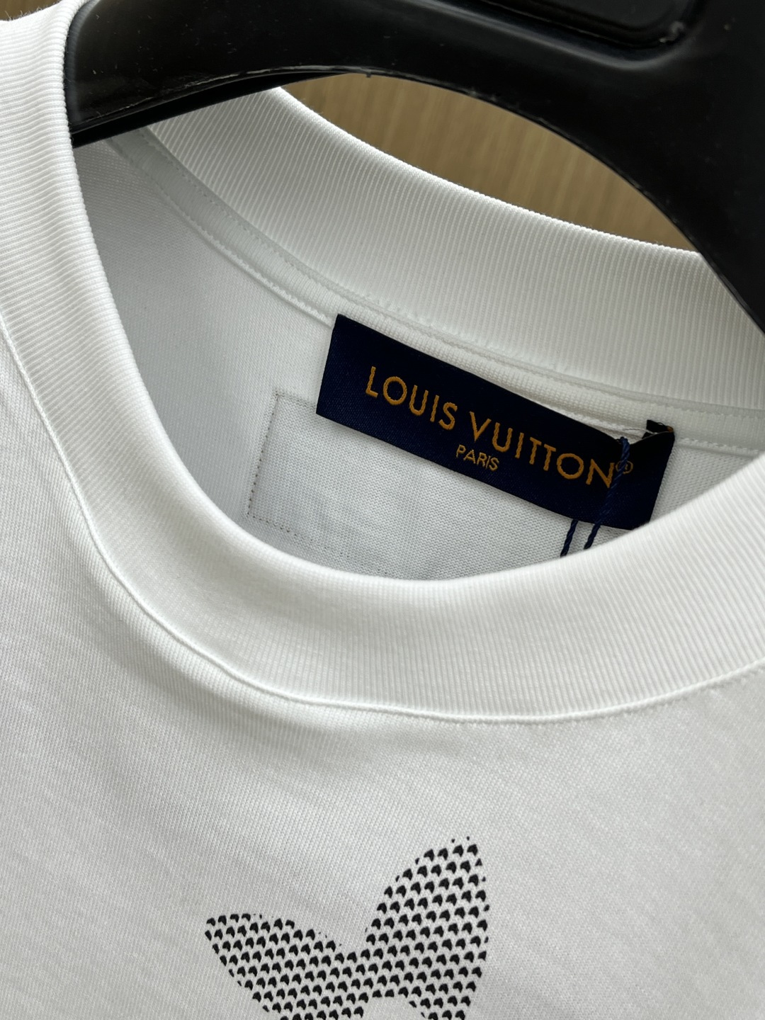 早春 LV 🔥🔥高级定制 2026春夏 · 高阶定制T恤】特别推荐系列 定制面料：秘鲁进口匹马棉 × 顶