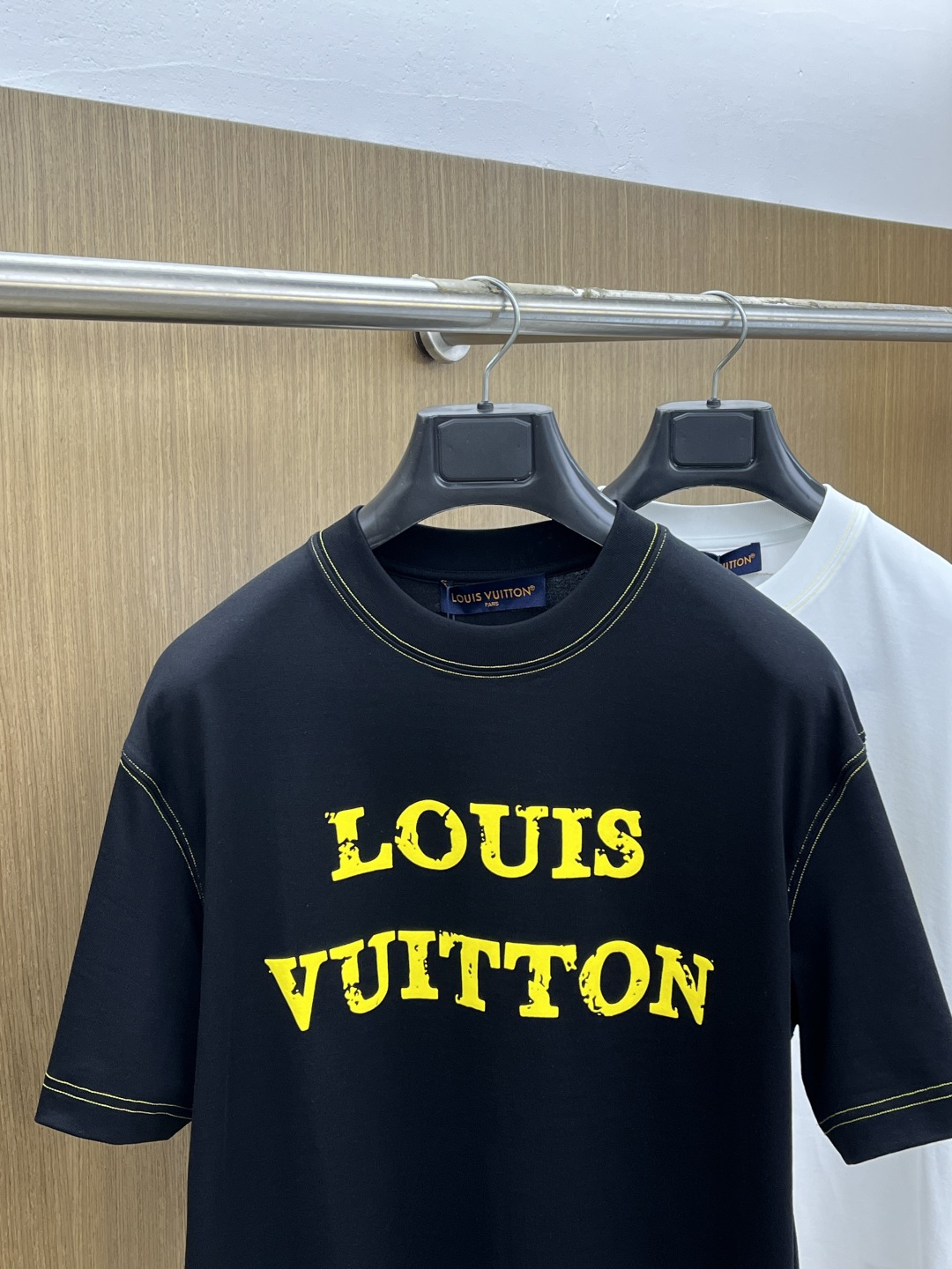 早春 LV 🔥🔥高级定制 2026春夏 · 高阶定制T恤】特别推荐系列 定制面料：秘鲁进口匹马棉 × 顶