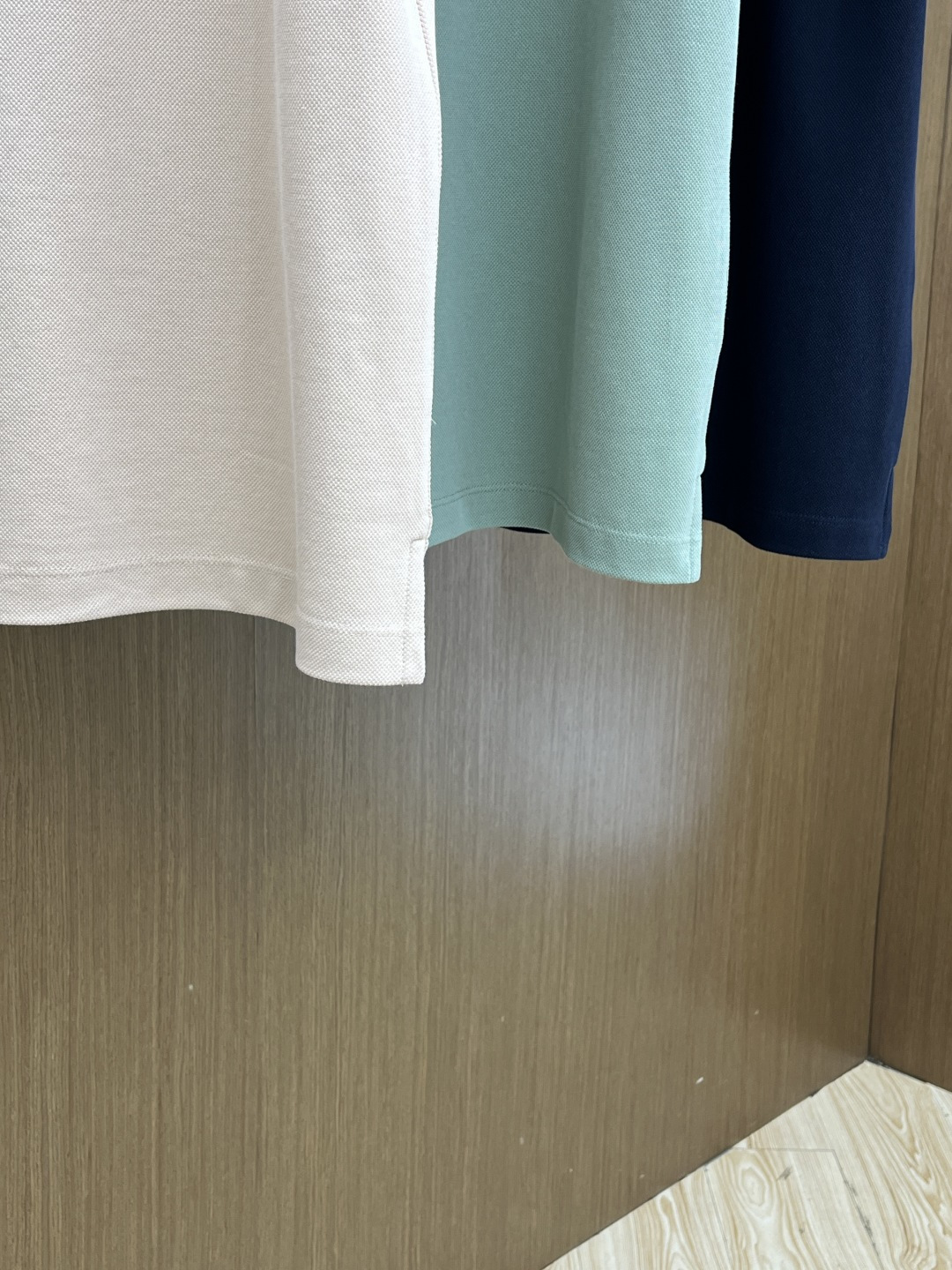 早春 POLO 🔥🔥早春新款男士标识短袖Polo衫，延续经典商务休闲翻领POLO恤.该款Polo衫采用丝