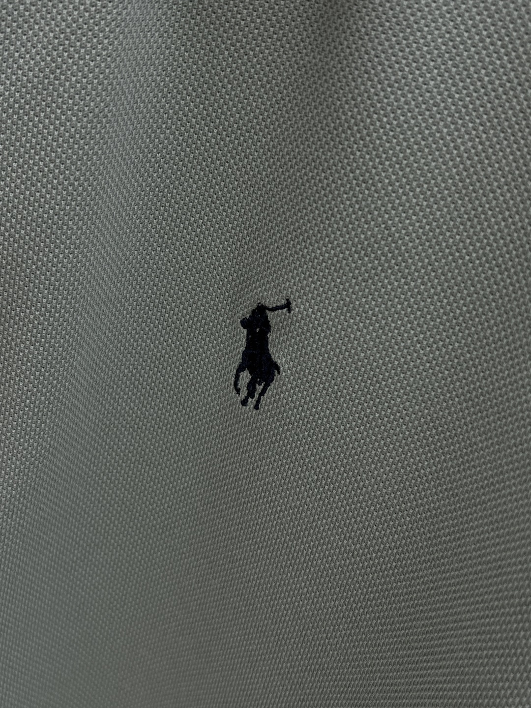 早春 Polo 🔥🔥早春新款男士标识短袖Polo衫，延续经典商务休闲翻领POLO恤.该款Polo衫采用丝