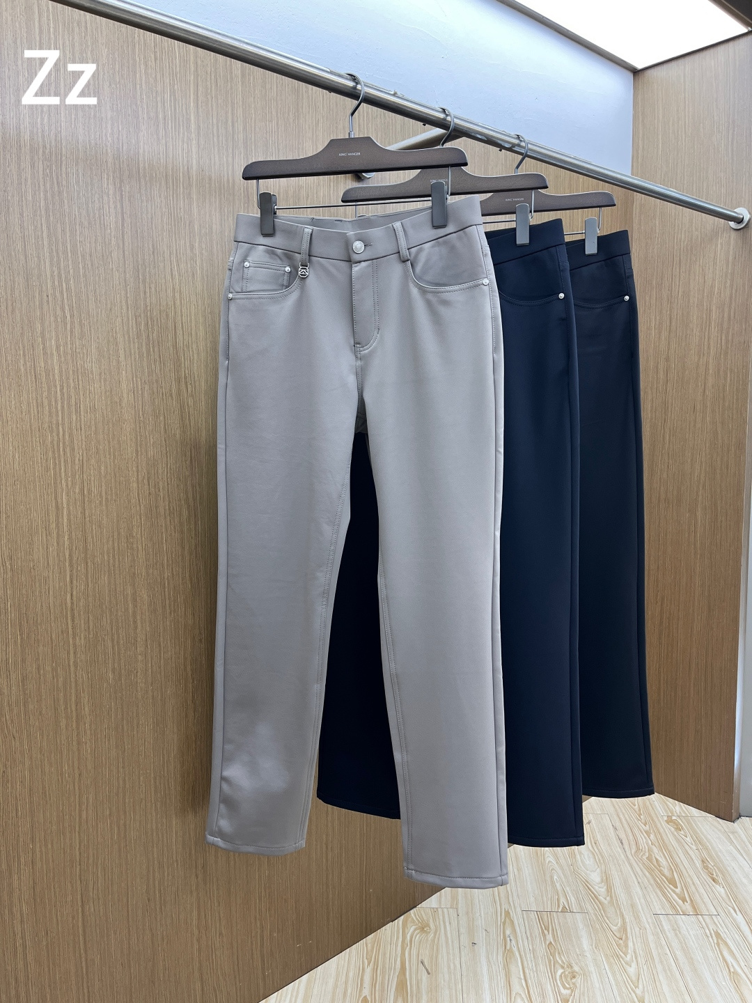 支持年后 秋冬 ZZ 🔥🔥秋冬新品休闲裤 官网同步发售，裤身工艺设计，进口客供辅料、面料定制，代工厂出品