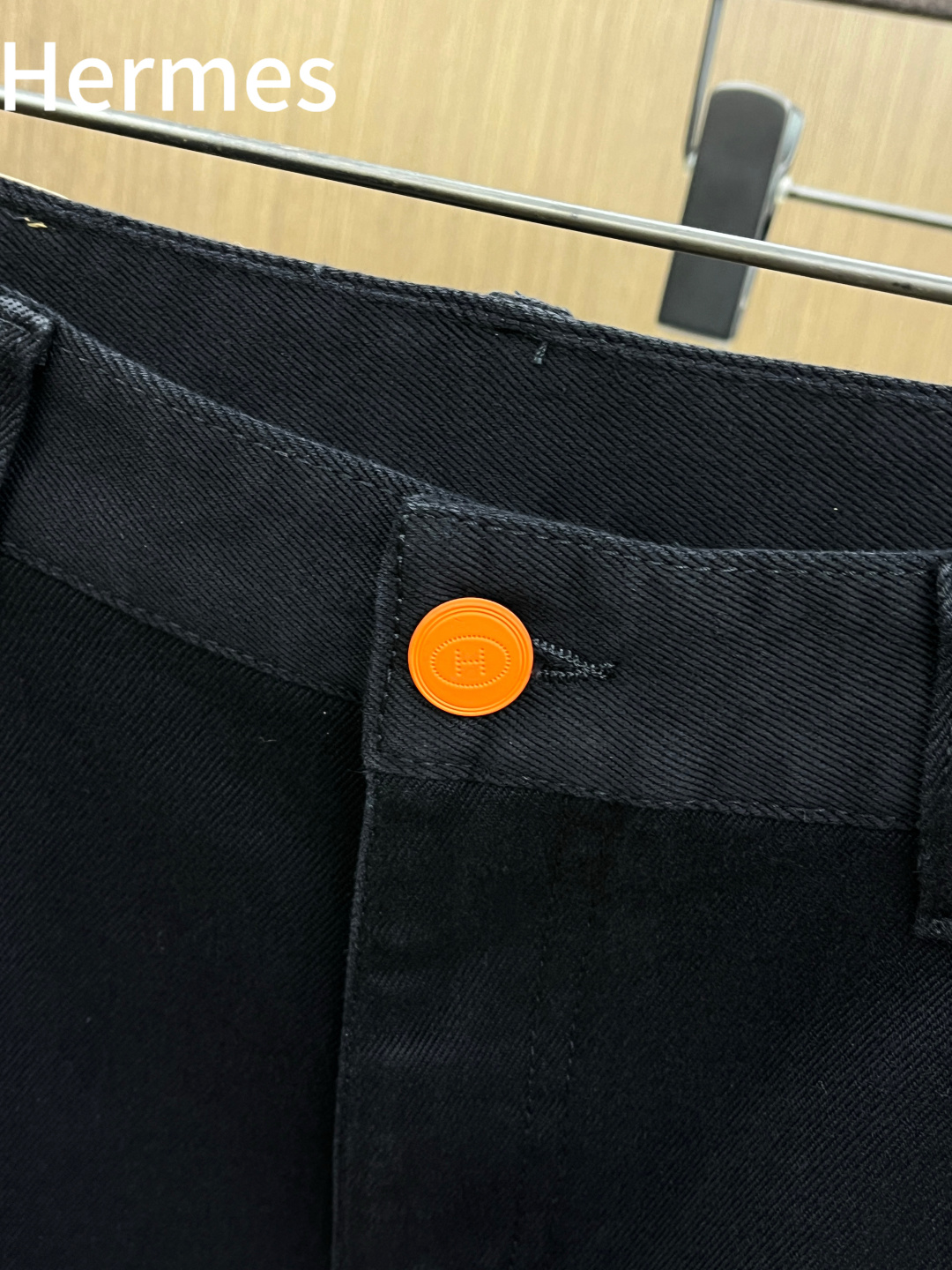 秋冬 HER 🔥🔥秋冬新品休闲牛仔裤 官网同步发售，裤身工艺设计，进口客供辅料、面料定制，代工厂出品免检