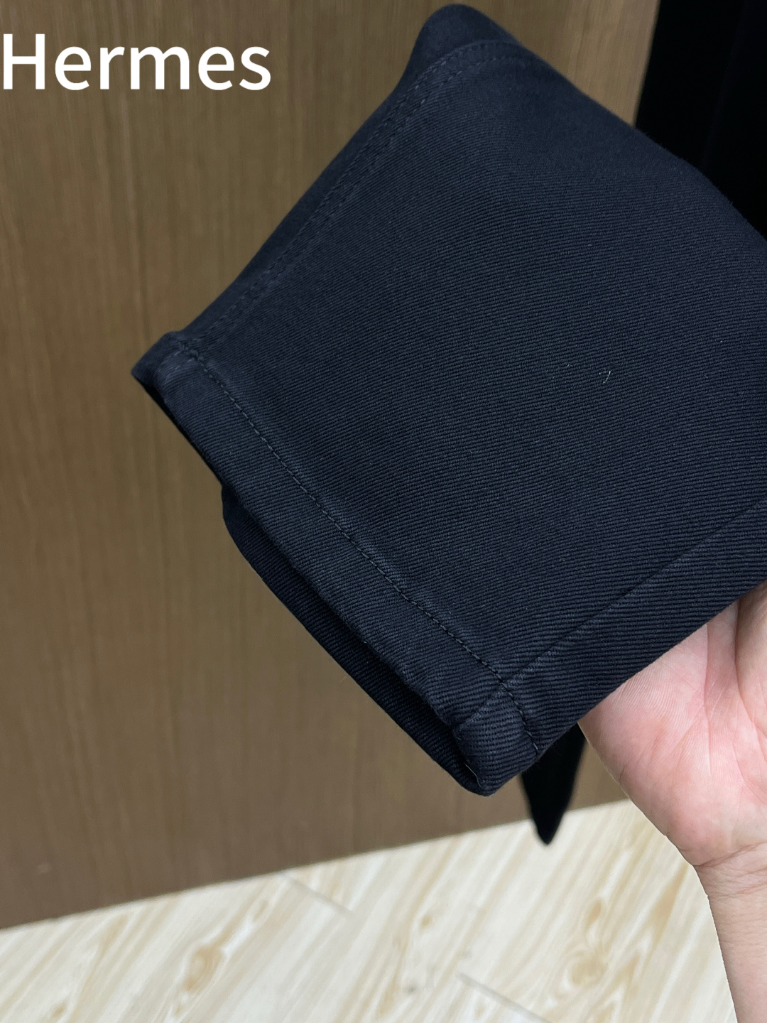 秋冬 HER 🔥🔥秋冬新品休闲牛仔裤 官网同步发售，裤身工艺设计，进口客供辅料、面料定制，代工厂出品免检