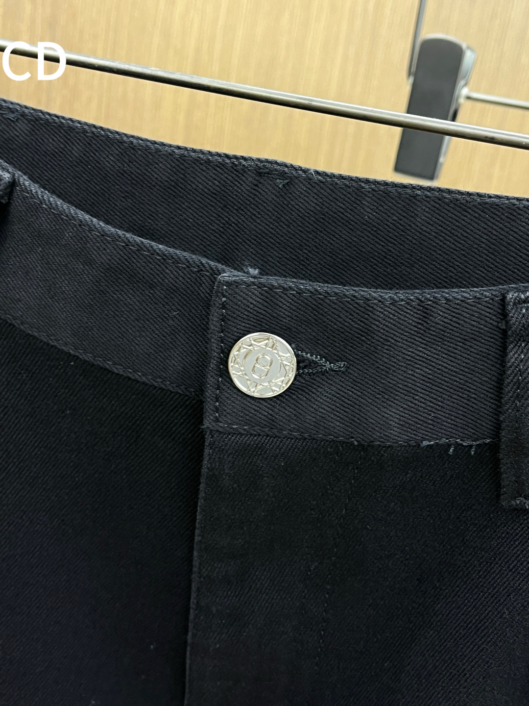 秋冬 CD 🔥🔥秋冬新品休闲牛仔裤 官网同步发售，裤身工艺设计，进口客供辅料、面料定制，代工厂出品免检！