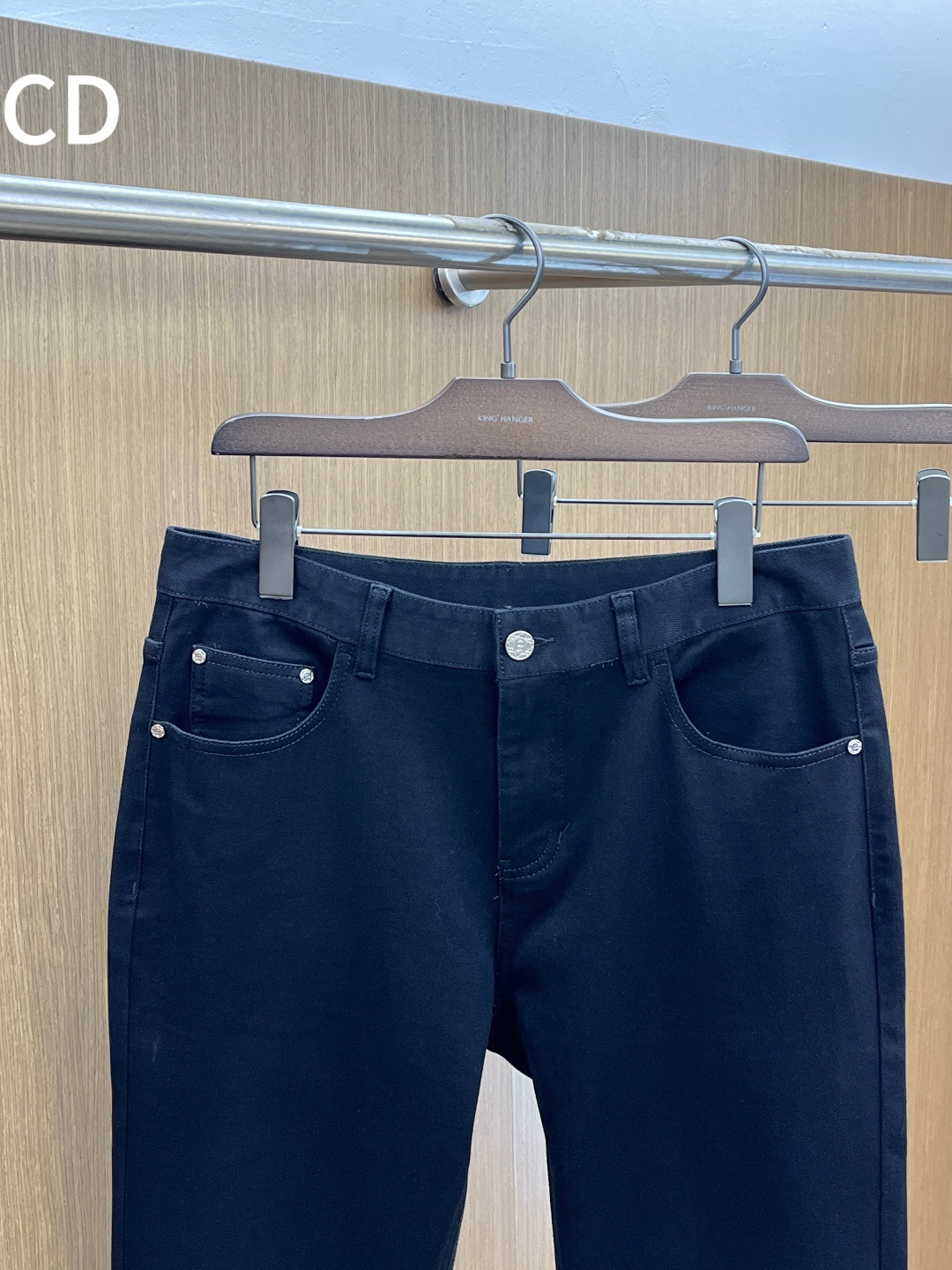 秋冬 CD 🔥🔥秋冬新品休闲牛仔裤 官网同步发售，裤身工艺设计，进口客供辅料、面料定制，代工厂出品免检！