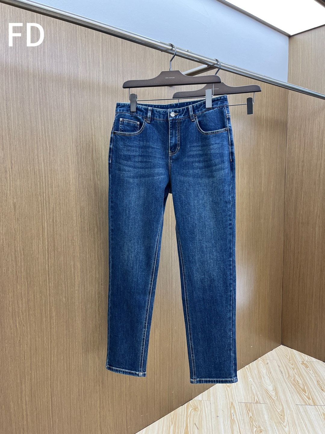 秋冬 FD 🔥🔥秋冬新品休闲牛仔裤 官网同步发售，裤身工艺设计，进口客供辅料、面料定制，代工厂出品免检！