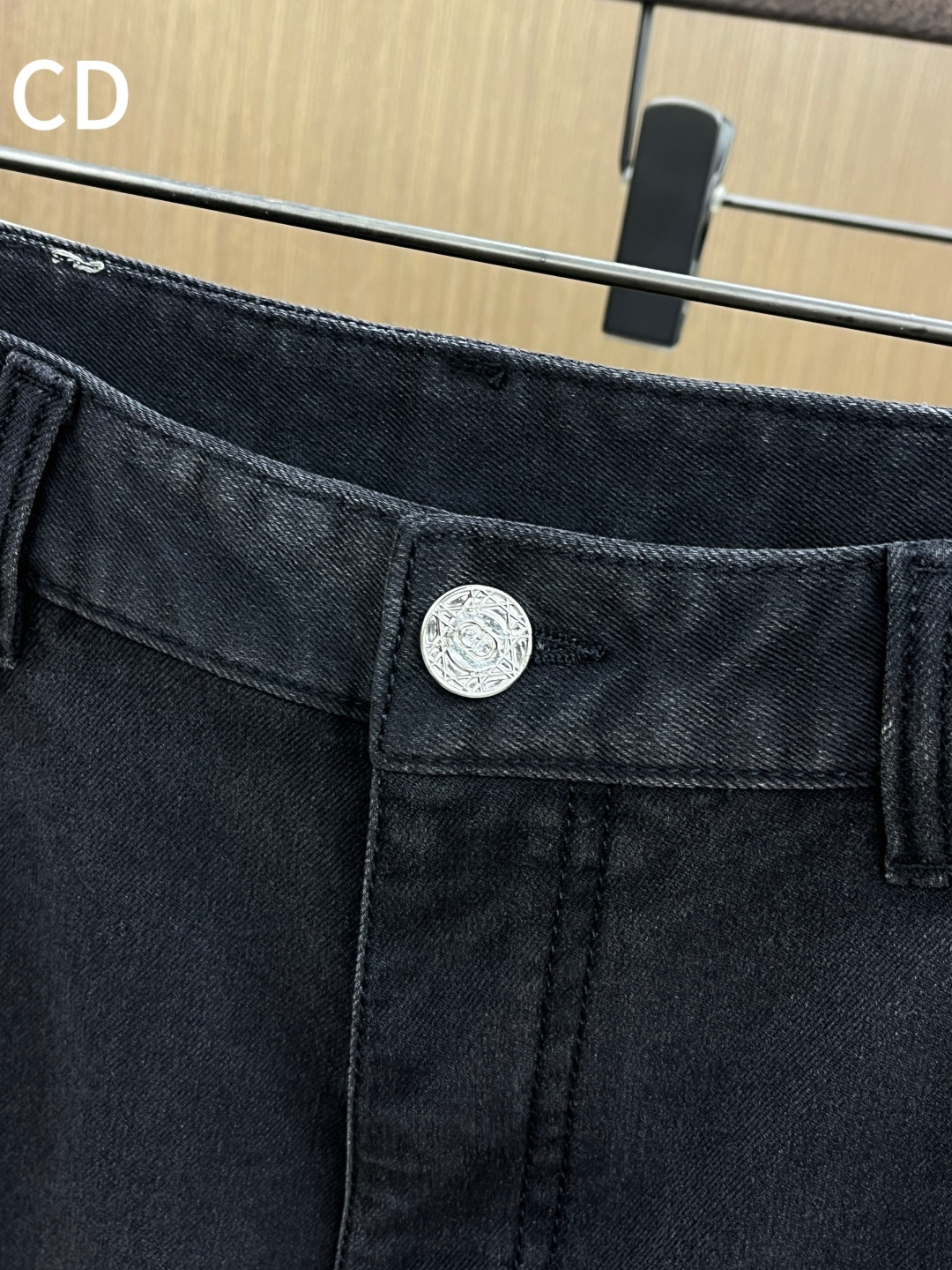 秋冬 CD 🔥🔥秋冬新品休闲牛仔裤 官网同步发售，裤身工艺设计，进口客供辅料、面料定制，代工厂出品免检！