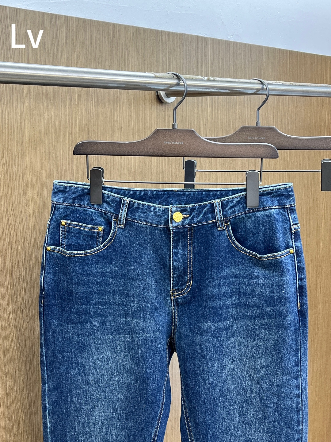 秋冬 LV 🔥🔥秋冬新品休闲牛仔裤 官网同步发售，裤身工艺设计，进口客供辅料、面料定制，代工厂出品免检！