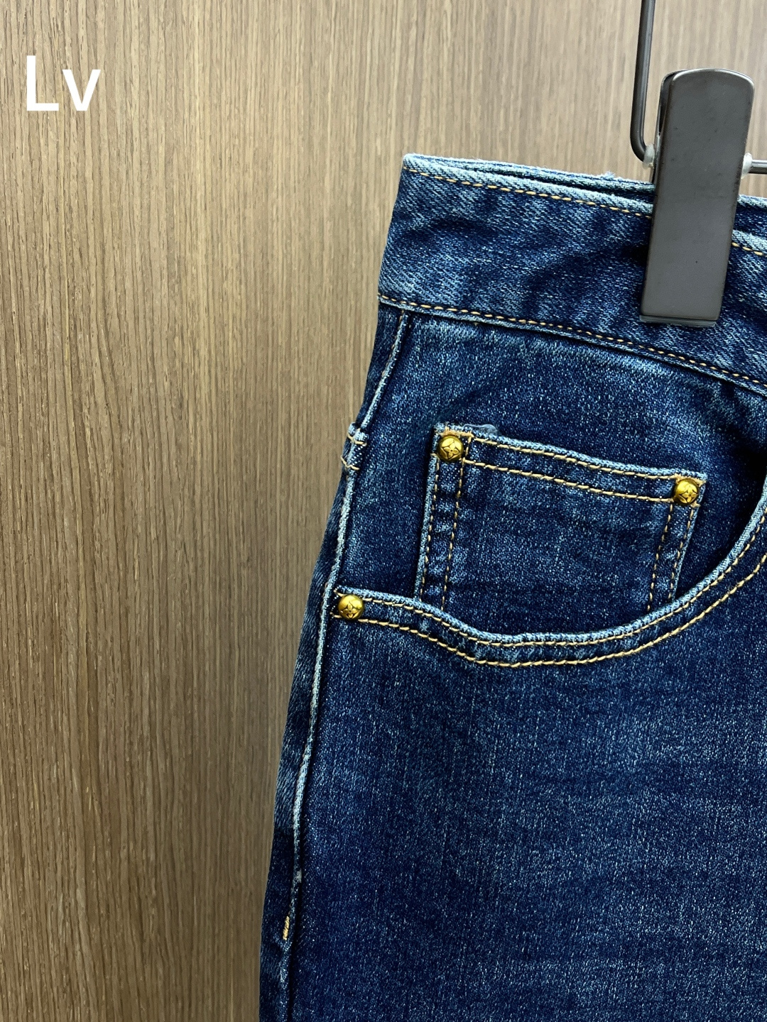 秋冬 LV 🔥🔥秋冬新品休闲牛仔裤 官网同步发售，裤身工艺设计，进口客供辅料、面料定制，代工厂出品免检！
