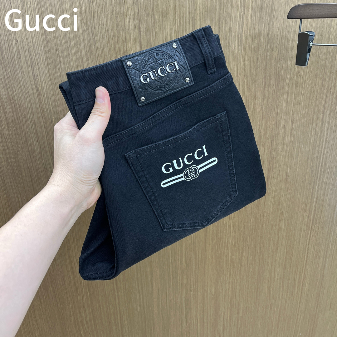 秋冬 GUC 🔥🔥秋冬新品休闲牛仔裤 官网同步发售，裤身工艺设计，进口客供辅料、面料定制，代工厂出品免检