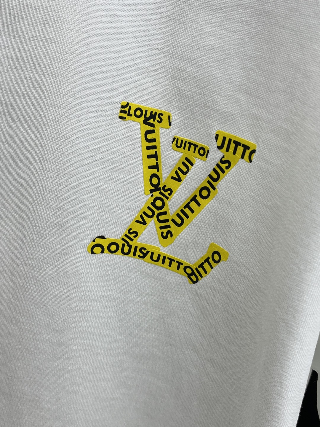 早春 LV 🔥🔥高级定制 2026春夏 · 高阶定制T恤】特别推荐系列 定制面料：秘鲁进口匹马棉 × 顶