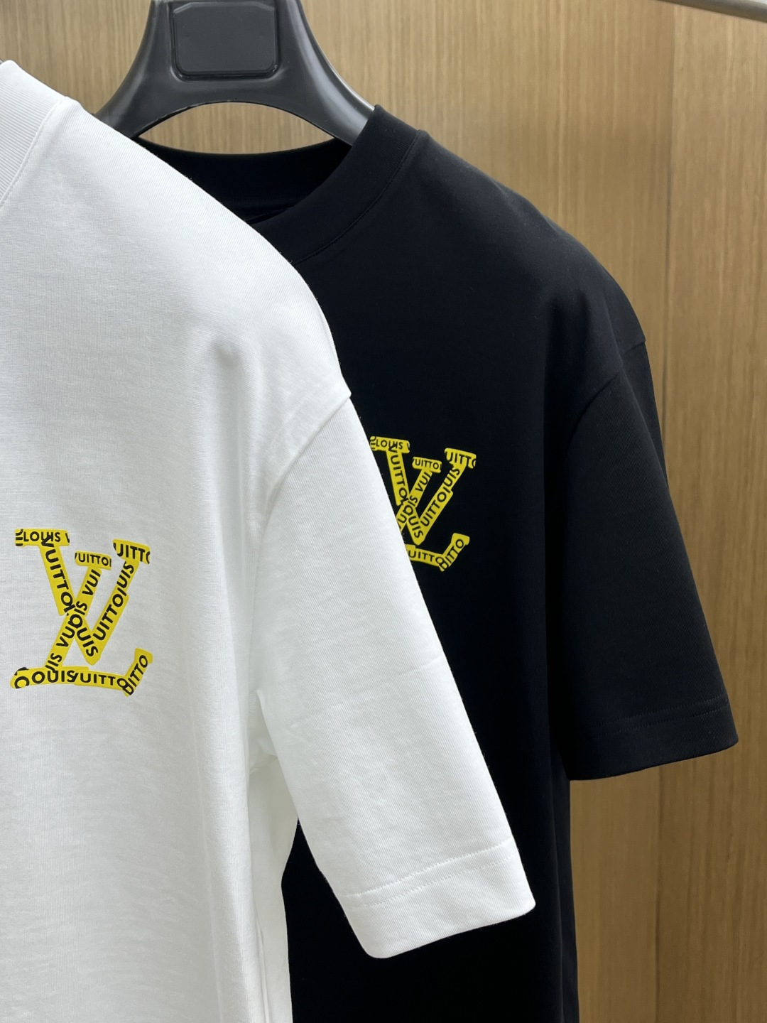 早春 LV 🔥🔥高级定制 2026春夏 · 高阶定制T恤】特别推荐系列 定制面料：秘鲁进口匹马棉 × 顶