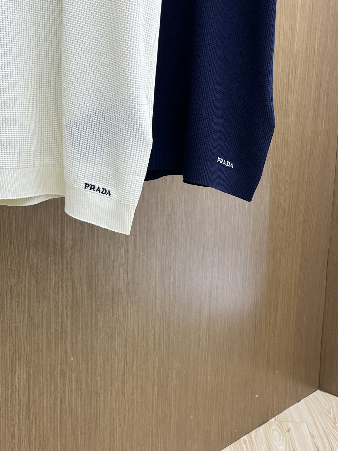 🌾 PD 🔥🔥高级定制 26ss春夏新款翻领POLO短袖T恤 原版定制 面料选用进口珠地棉 轻薄透气 上