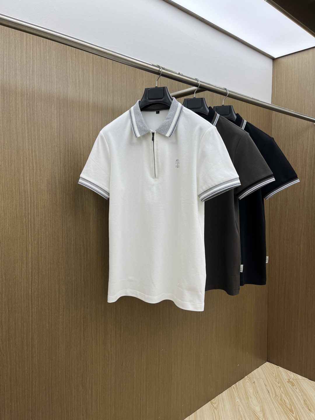 早春 BC 🔥🔥早春新款男士标识短袖Polo衫，延续经典商务休闲翻领POLO恤.该款Polo衫采用丝光双
