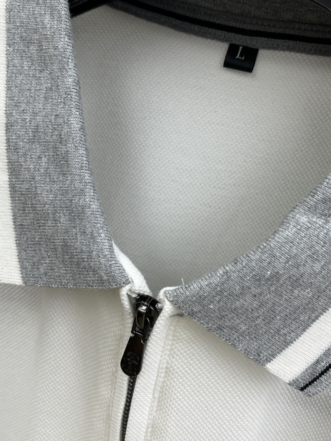 早春 BC 🔥🔥早春新款男士标识短袖Polo衫，延续经典商务休闲翻领POLO恤.该款Polo衫采用丝光双