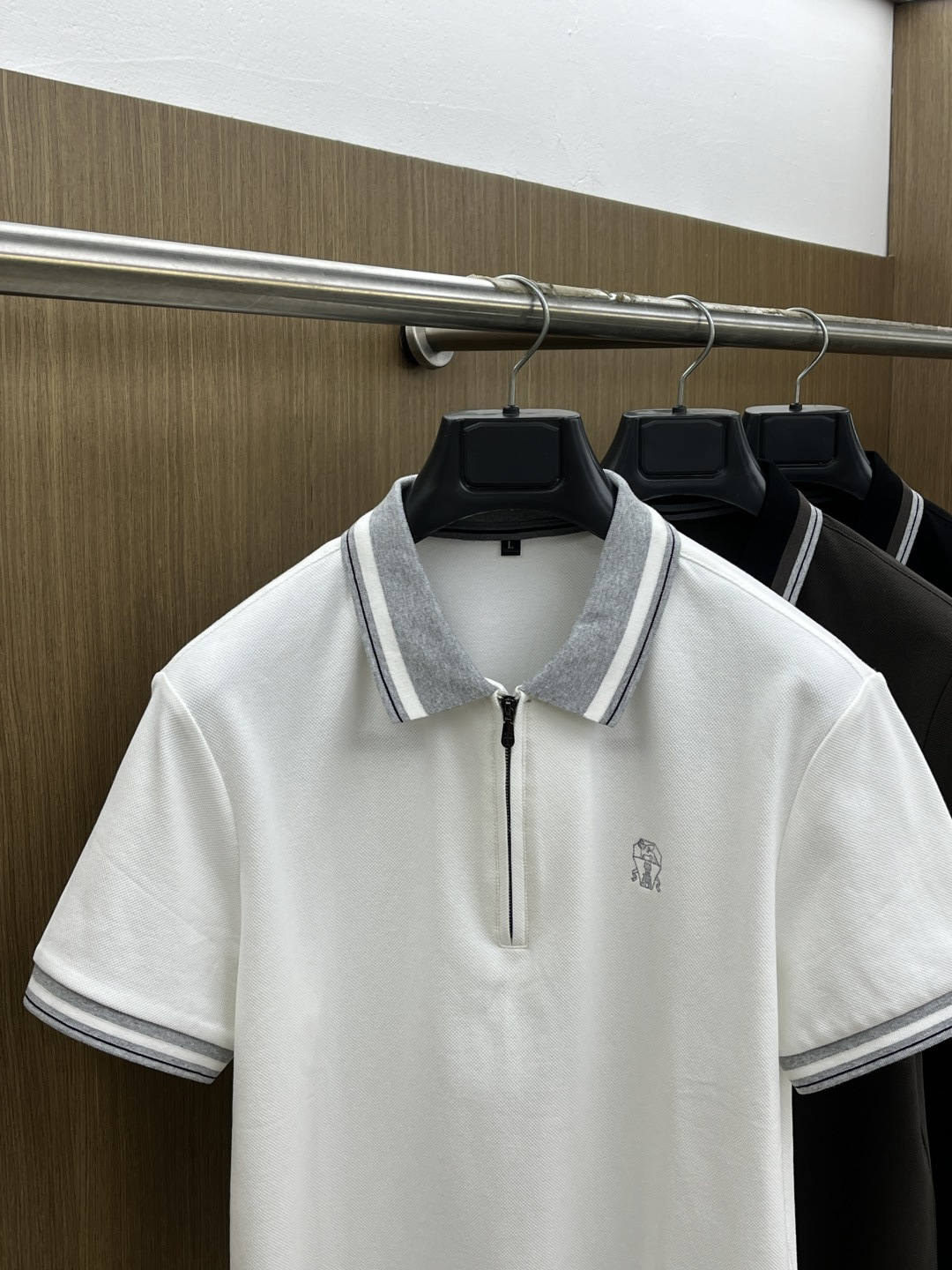 早春 BC 🔥🔥早春新款男士标识短袖Polo衫，延续经典商务休闲翻领POLO恤.该款Polo衫采用丝光双