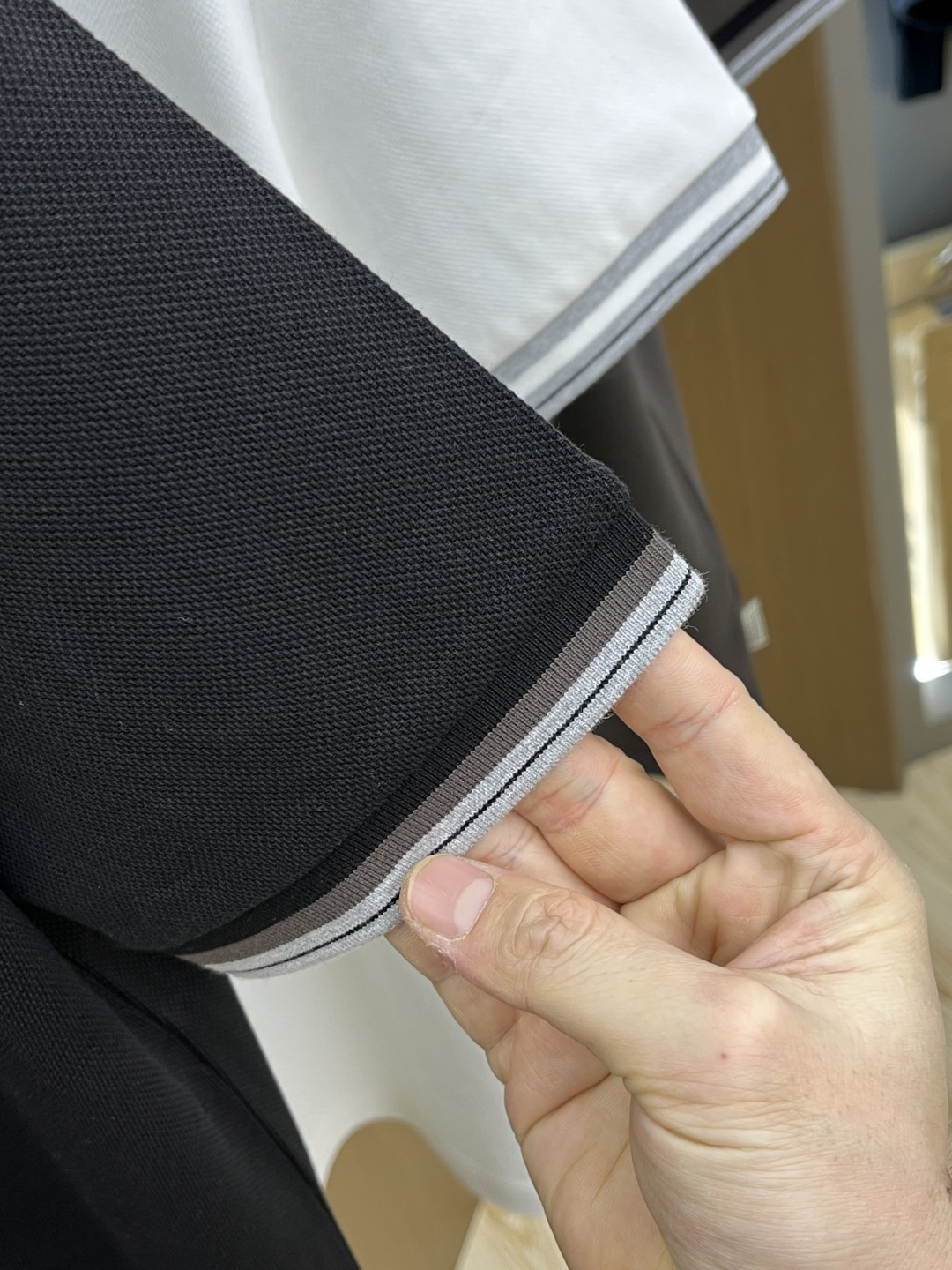 早春 Bc 🔥🔥早春新款男士标识短袖Polo衫，延续经典商务休闲翻领POLO恤.该款Polo衫采用丝光双