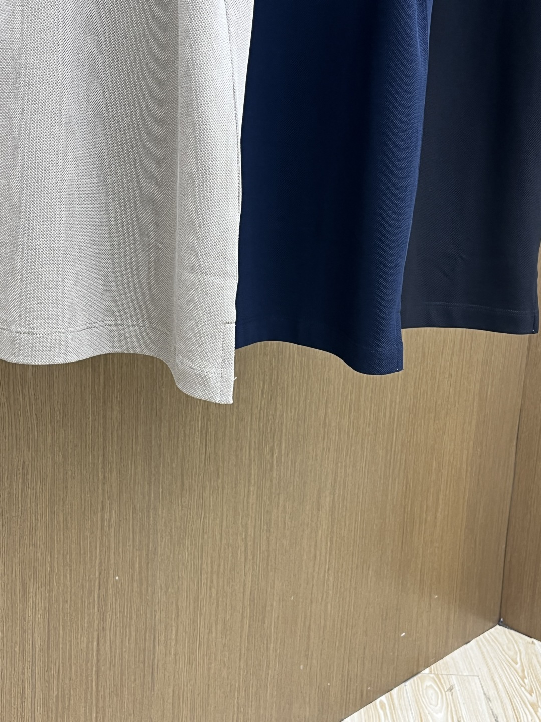 早春 PD 🔥🔥早春新款男士标识短袖Polo衫，延续经典商务休闲翻领POLO恤.该款Polo衫采用丝光双