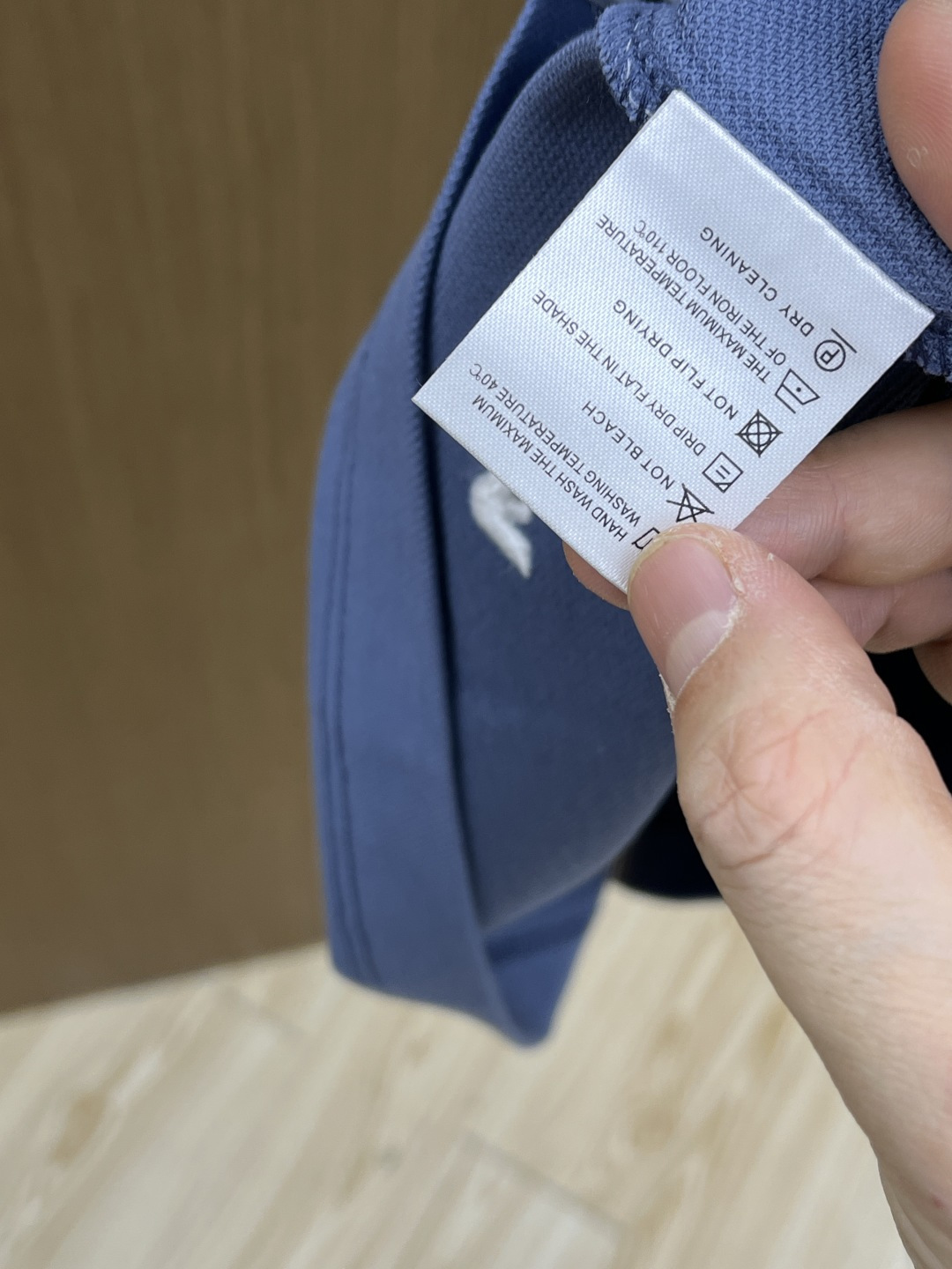 早春 AJ 🔥🔥早春新款男士标识短袖Polo衫，延续经典商务休闲翻领POLO恤.该款Polo衫采用丝光双